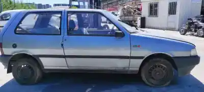 Sloopvoertuig fiat uno (146) 1.0 i.e. pink / 45 i.e. van het jaar 1993 aangedreven 