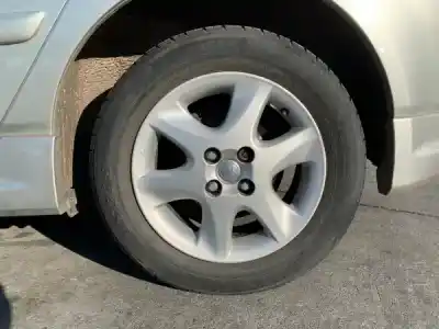 Veículo de Sucata toyota corolla sedán (_e12_) 1.6 vvt-i (zze121_) do ano 2006 alimentado 3zz-fe