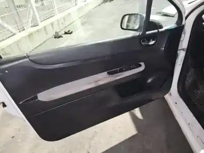 Veículo de Sucata peugeot 307 (3a/c) 1.4 hdi do ano 2006 alimentado 8hz (dv4td)