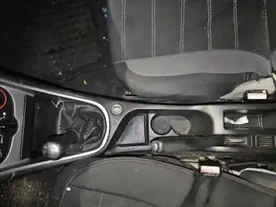 Veículo de Sucata peugeot 307 (3a/c) 1.4 hdi do ano 2006 alimentado 8hz (dv4td)