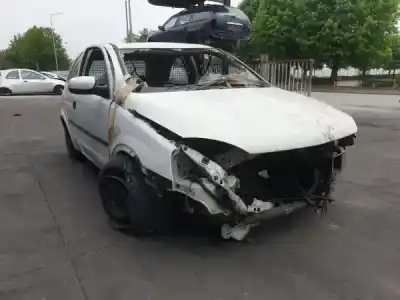 Sloopvoertuig opel corsa c 1.3 16v cdti cat (z 13 dt / ln9) van het jaar 2005 aangedreven 