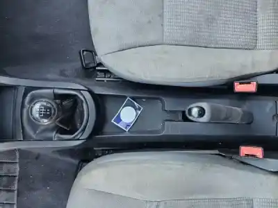 Vehicul casat seat ibiza iii (6l1) 1.2 al anului 2003 alimentat 