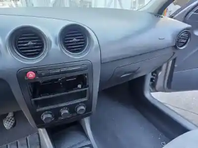 Vehicul casat seat ibiza iii (6l1) 1.2 al anului 2003 alimentat 