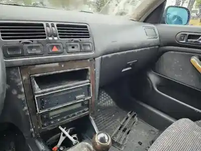 Veículo de Sucata volkswagen bora 1j2 1.9 tdi do ano 2005 alimentado ajm