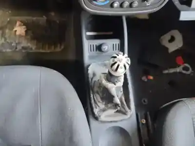 Veículo de Sucata opel corsa c 1.3 16v cdti cat (z 13 dt / ln9) do ano 2004 alimentado z 13 dt