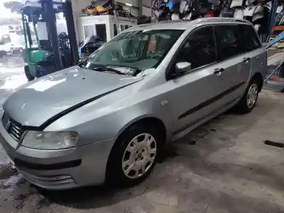 Véhicule à la ferraille fiat stilo multi wagon (192_) 1.9 jtd de l'année 2004 alimenté 192 a1.000