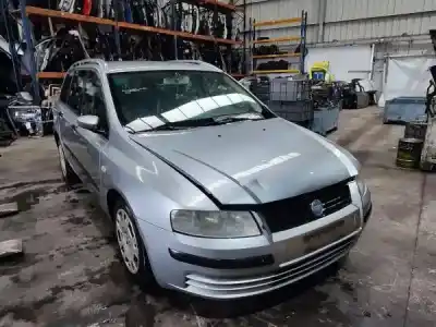 Véhicule à la ferraille fiat stilo multi wagon (192_) 1.9 jtd de l'année 2004 alimenté 192 a1.000