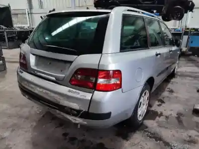 Véhicule à la ferraille fiat stilo multi wagon (192_) 1.9 jtd de l'année 2004 alimenté 192 a1.000