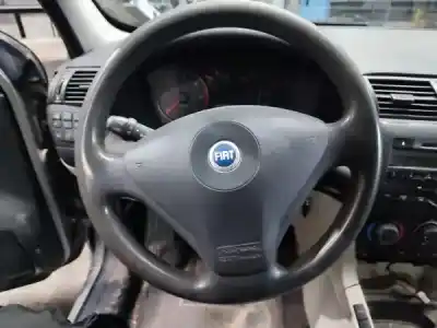 Véhicule à la ferraille fiat stilo multi wagon (192_) 1.9 jtd de l'année 2004 alimenté 192 a1.000