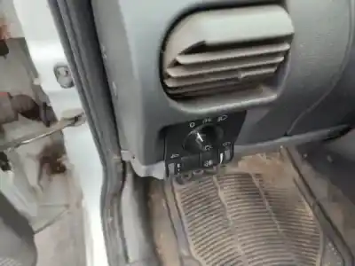 Veículo de Sucata opel combo tour 1.3 cdti 16v do ano 2005 alimentado z 13 dt