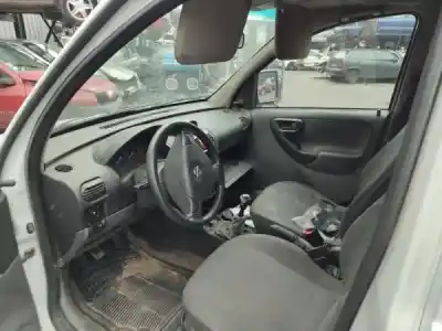 Veículo de Sucata opel combo tour 1.3 cdti 16v do ano 2005 alimentado z 13 dt