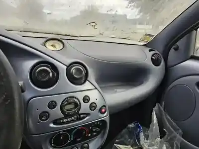 Véhicule à la ferraille ford ka (rb_) 1.3 i de l'année 1997 alimenté 0