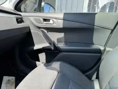 Véhicule à la ferraille peugeot 508 sw i (8e_) 2.2 hdi de l'année 2012 alimenté 4hl (dw12c)