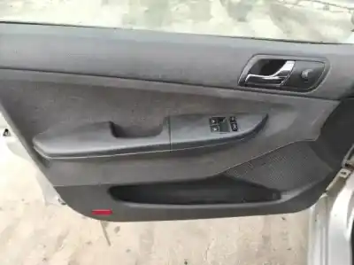 Здавання транспортного засобу skoda fabia i hatchback (6y2) 1.2 gasolina 2004 5p року 2003 потужний 