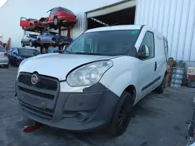 Veículo de Sucata FIAT DOBLO CARGO (263_) 1.6 D Multijet do ano 2011 alimentado 198 A3.000