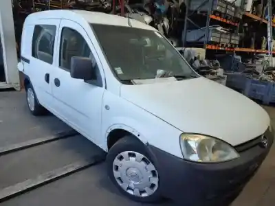 Veículo de Sucata opel combo tour 1.3 cdti 16v do ano 2005 alimentado z 13 dt