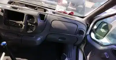 Veicolo di demolizione ford transit autobús (e_ _) 2.0 di (f_e_. f_f_. f_g_) dell'anno 2002 alimentato f3fa