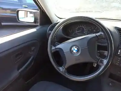 Veículo de Sucata bmw 3 touring (e36) 316 i do ano 1997 alimentado m43 b16 (164e2)