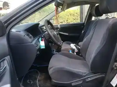 Veículo de Sucata toyota corolla sedán (_e12_) 1.6 vvt-i (zze121_) do ano 2003 alimentado 3zz-fe