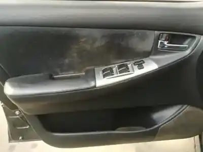 Veículo de Sucata toyota corolla sedán (_e12_) 1.6 vvt-i (zze121_) do ano 2003 alimentado 3zz-fe