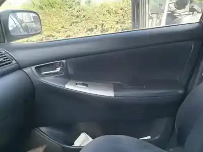 Veículo de Sucata toyota corolla sedán (_e12_) 1.6 vvt-i (zze121_) do ano 2003 alimentado 3zz-fe