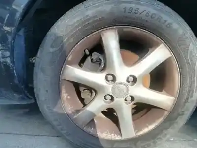 Veículo de Sucata toyota corolla sedán (_e12_) 1.6 vvt-i (zze121_) do ano 2003 alimentado 3zz-fe