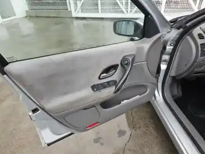 Veículo de Sucata renault laguna ii bg0 1_ 1.9 dci bg08. bg0g do ano 2002 alimentado 