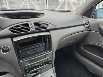 Veículo de Sucata renault laguna ii bg0 1_ 1.9 dci bg08. bg0g do ano 2002 alimentado 