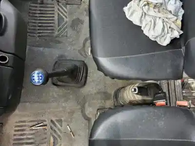 Veículo de Sucata ford transit autobús (e_ _) 2.0 di (f_e_. f_f_. f_g_) do ano 2002 alimentado f3fa