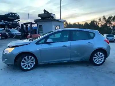 Здавання транспортного засобу opel astra j (p10) 1.3 cdti (68) року 2011 потужний a 13 dte