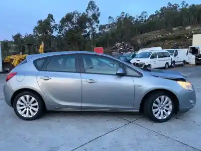 Здавання транспортного засобу opel astra j (p10) 1.3 cdti (68) року 2011 потужний a 13 dte