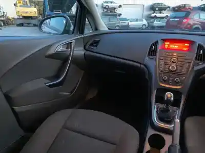 Здавання транспортного засобу opel astra j (p10) 1.3 cdti (68) року 2011 потужний a 13 dte