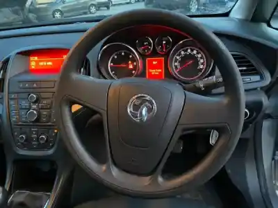 Здавання транспортного засобу opel astra j (p10) 1.3 cdti (68) року 2011 потужний a 13 dte