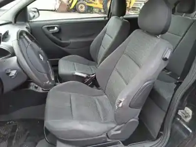 Здавання транспортного засобу opel corsa c (x01) 1.2 (f08 f68) року 0 потужний z 12 xe