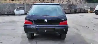 Veículo de Sucata peugeot 106 i (1a, 1c) 1.0 do ano 1998 alimentado 