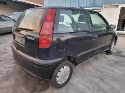 Scrapping Vehicle fiat punto (176_) 60 1.2 (176ap 176ar 176aq 176bb) of the year 2000 powered 