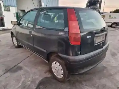 Scrapping Vehicle fiat punto (176_) 60 1.2 (176ap 176ar 176aq 176bb) of the year 2000 powered 