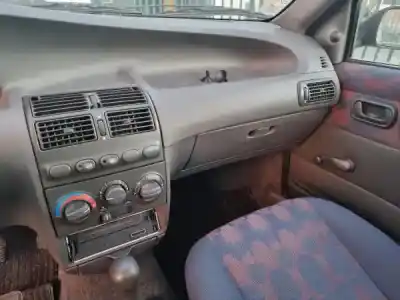 Scrapping Vehicle fiat punto (176_) 60 1.2 (176ap 176ar 176aq 176bb) of the year 2000 powered 