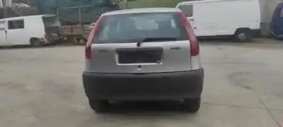 Veicolo di demolizione fiat punto (176_) 60 1.2 (176ap 176ar 176aq 176bb) dell'anno 1999 alimentato 