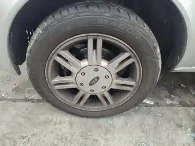 Здавання транспортного засобу ford fiesta iv (ja_, jb_) 1.25 i 16v gasolina 1998 5p року 2001 потужний 