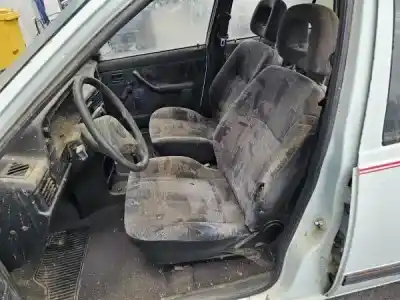 Sloopvoertuig opel kadett e (t85) 1.3 s (c19. d19) van het jaar 1989 aangedreven 13 s