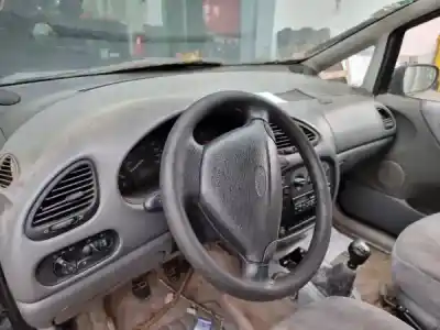 Veículo de Sucata ford galaxy i (wgr) 1.9 tdi do ano 1996 alimentado 