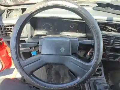 Veículo de Sucata renault 19 i (b/c53_) 1.4 do ano 1989 alimentado 