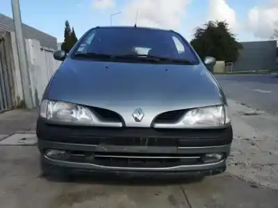 Scrapping Vehicle renault megane scenic (ja0/1_) 1.4 i (ja0e) of the year 0 powered e7j 764