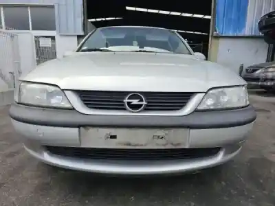 Sloopvoertuig opel vectra b hatchback (38_) 1.6 i 16v (f68) gasolina 2000 5p van het jaar 1996 aangedreven 