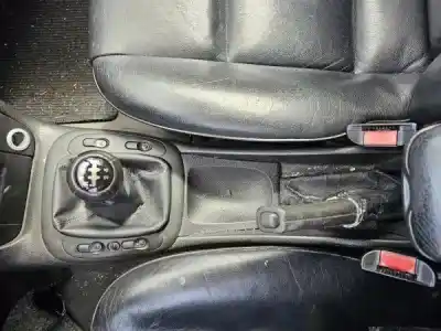 Sloopvoertuig opel vectra b hatchback (38_) 1.6 i 16v (f68) gasolina 2000 5p van het jaar 1996 aangedreven 