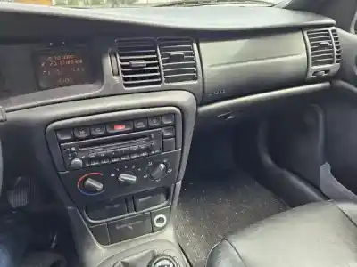 Sloopvoertuig opel vectra b hatchback (38_) 1.6 i 16v (f68) gasolina 2000 5p van het jaar 1996 aangedreven 