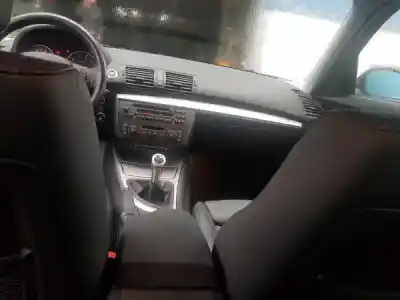 Veicolo di demolizione bmw 1 (e87) 120 i dell'anno 2004 alimentato n46 b20 b