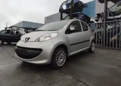 Veículo de Sucata PEUGEOT 107 1.0 CAT (384F) do ano 2006 alimentado 