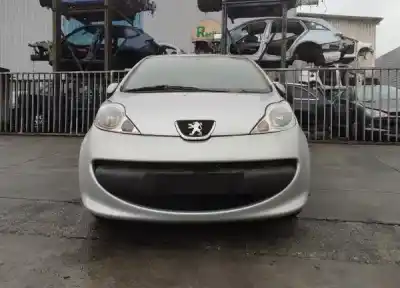 Vehicul casat peugeot 107 1.0 cat (384f) al anului 2006 alimentat 